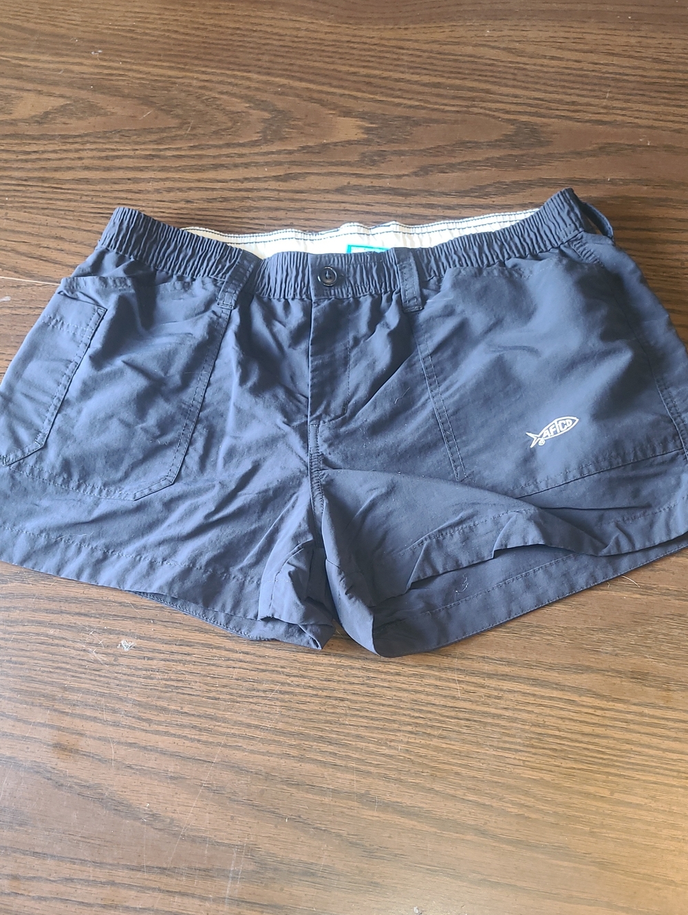 AFTCO Women's Black Original Fishing Shorts. Size 8 Great Condition